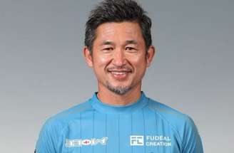 Kazu Miura chama a atenção pela longevidade no futebol –