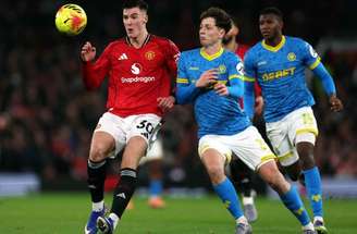 Wolves resiste e busca empate com Manchester United –