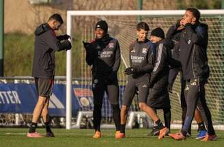 Jogadores do Monaco durante treino nesta sexta-feira (2) –