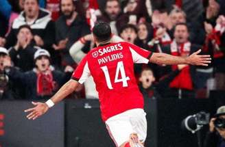 Benfica do técnico José Mourinho obteve os três pontos em casa –