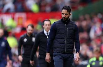 Daniel Farke pode realizar mudanças no Leeds –