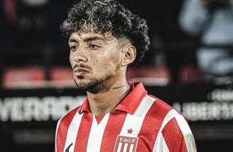 Volante de 23 anos chega para o lugar de Freitas, hoje no Palmeiras –