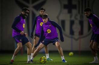 Lewandowski em atividade de preparação do Barcelona na Arábia Saudita –