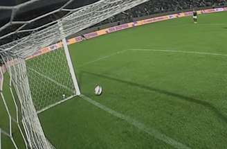 Thiago cabeceia para fazer o primeiro  gol do Monte Roraima.