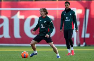 Tudo pronto! Milan encerra preparação para encarar o Genoa –