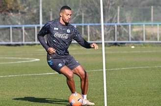 Napoli finaliza os trabalhos para o jogo contra o Verona, pelo Campeonato Italiano. 