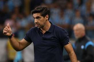 Abel Ferreira afirmou que elenco do Palmeiras deve estar pronto para a temporada “em quatro ou cinco semanas” –