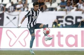 Yarlen não conseguiu ter sequência no Botafogo.