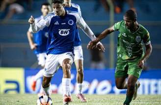 Cruzeiro e Meia Noite duelaram na manhã desta segunda-feira (11/1), em Patrocínio Paulista, pela Copinha –