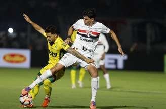 Marcos Antônio, do São Paulo, em ação –