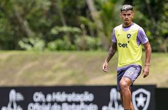 David Ricardo é alvo do futebol europeu e pode deixar o Botafogo –