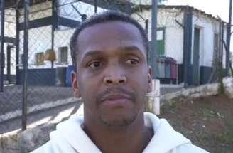 Ex-atacante alega falta de condições para arcar com custos de quando atuava –