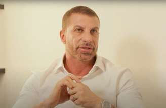 Pedrinho sonha em repatriar Douglas Luiz, contudo, esbarra na dificuldade financeira –