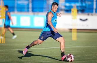 Luís Castro tem algumas opções para escalar o ataque do Grêmio –