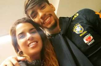 Tia do meio-campista, Bianca Toletino, publica contagem regressiva nas redes –