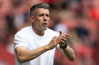 Jogadores do Inter se cumprimentam após triunfo pela segunda rodada do Gauchão –