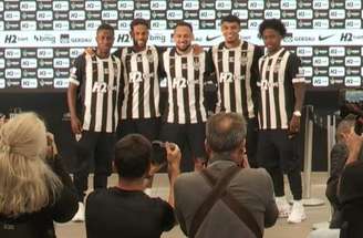 Renan Lodi estreou pelo Atlético no empate com a Tombense –