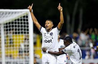 Kauan Toledo viveu uma maratona de jogos e alternou entre Copinha e Carioca neste início de temporada –