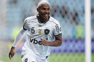 Vasco fez sondagem por Cuiabano, que defendeu o Botafogo em 2025 –