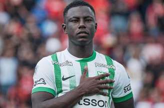 Hinestroza assinará contrato de quatro anos com o Vasco –