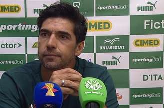 Treinador não pretende mudar o planejamento após goleada –