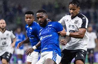 Fagner falhou no gol sofrido no 2° tempo –