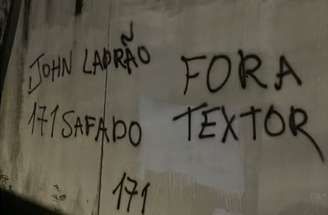 Textor não vem ao Brasil desde a primeira semana de dezembro.