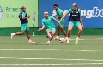 Palmeiras deve mandar força máxima para o duelo contra o São Paulo –