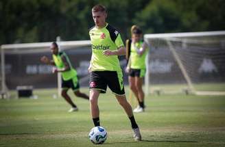Maxime Rodríguez não emplacou com a camisa do Vasco –