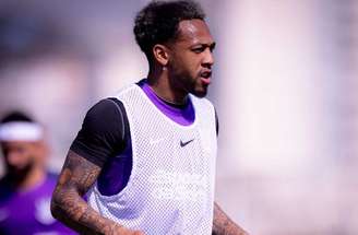 José Martínez segue sem passaporte para retornar ao Brasil –