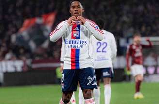 Endrick marcou um hat-trick contra o Metz, pelo Campeonato Francês –