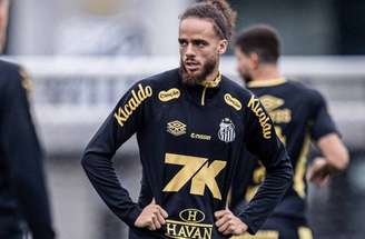 Santos libera Billal Brahimi para procurar um novo clube –