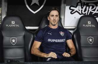 Zubeldia vê Fluminense superior no Nilton Santos contra o Botafogo –