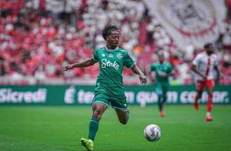 Ênio está emprestado à Chapecoense em 2026 –