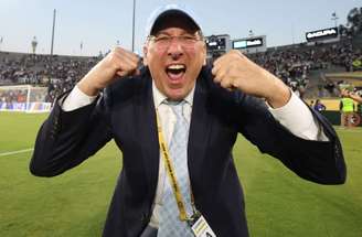 Textor passou a encontrar resistência na SAF e no associativo –