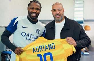 Cristian Chivu, atual treinador da Inter de Milão, e Adriano Imperador –