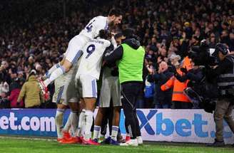 Finalização de Calvert-Lewin na vitória do Leeds sobre o Forest no Elland Road –
