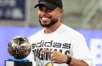 Lipão ganhou o prêmio de melhor jogador de Fut7 do mundo –