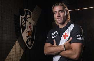 Spinelli é o novo atacante cruz-maltino