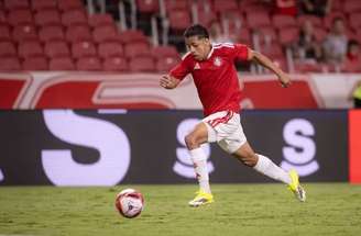 Allex já atuou em sete partidas nesta temporada –