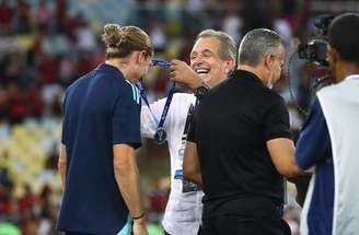 Filipe Luís renovou contrato com o Flamengo até o fim de 2027 –