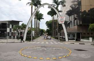 Andrés Sanchez está impedido de frequentar ambientes do clube –