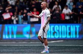 Cris e Neymar são amigos desde a infância –