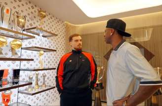 Dupla em atuação na Europa –