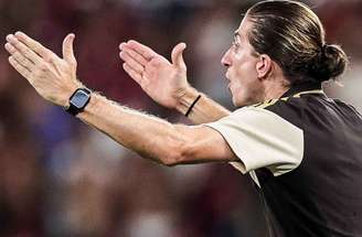 Filipe Luís durante vitória do Flamengo sobre o Botafogo, no Niltão –