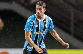 Jogador já teve oportunidades no time principal tricolor –