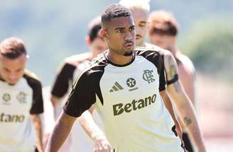 Samuel Lino segue em busca de se encontrar de vez no Flamengo –