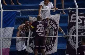 Times fizeram jogo de muita marcação no primeiro tempo –