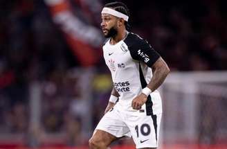 Memphis ironiza arbitragem e detona sintético de jogo do Corinthians –