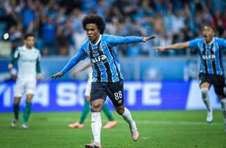 Willian durante treinamento do Grêmio – LUCAS UEBEL/GREMIO